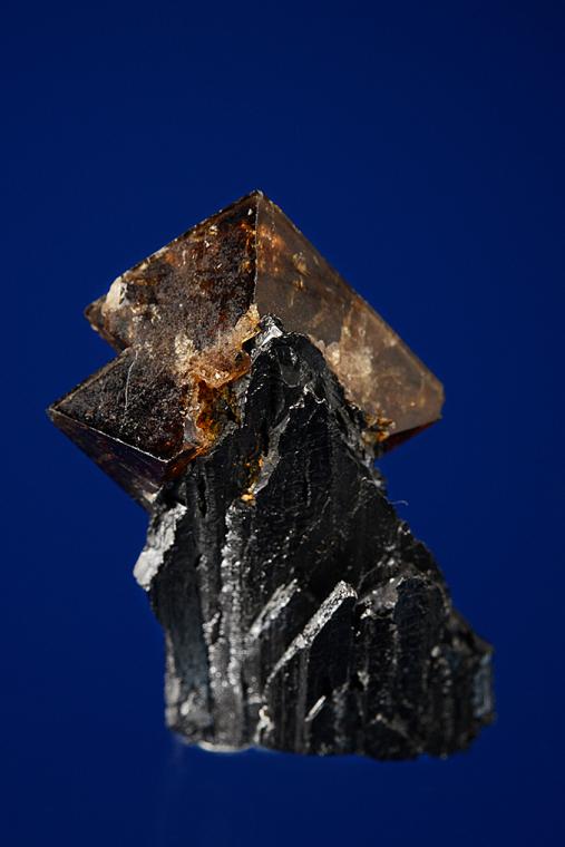 SCHEELITE on FERBERITE